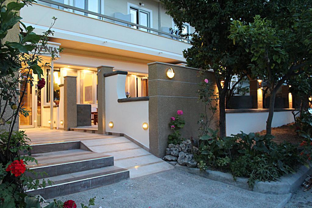Philoxenia Hotel & Studios Rhodes City エクステリア 写真