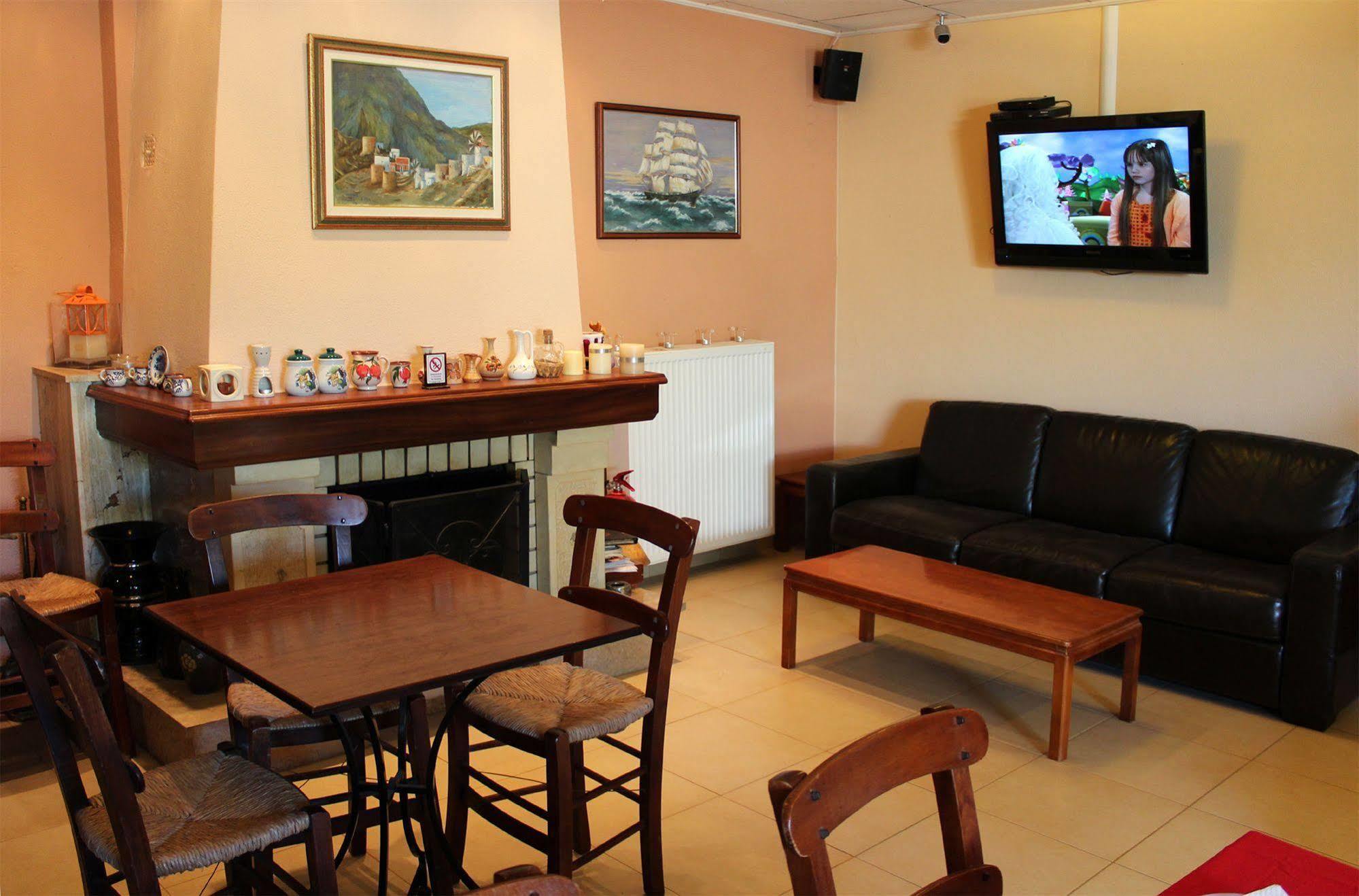 Philoxenia Hotel & Studios Rhodes City エクステリア 写真
