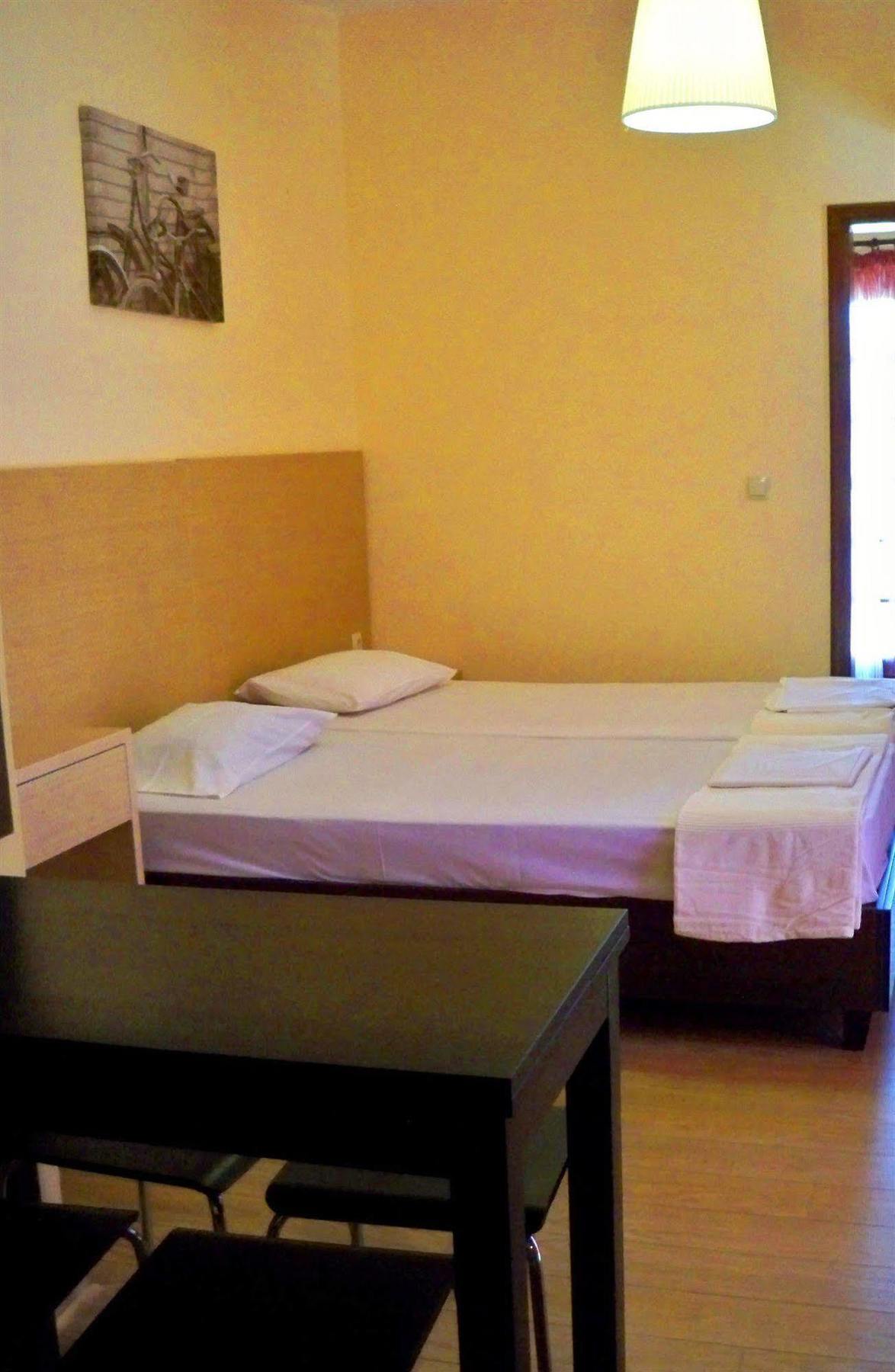 Philoxenia Hotel & Studios Rhodes City エクステリア 写真